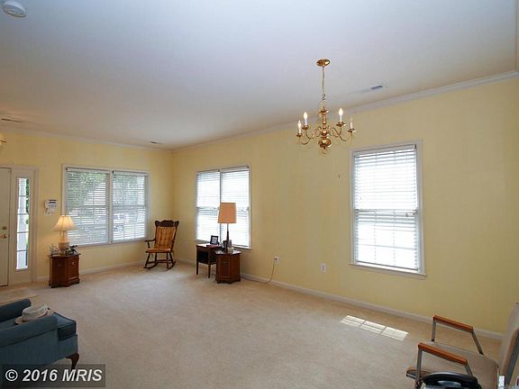3rd image of 6817 Winthrop Ct