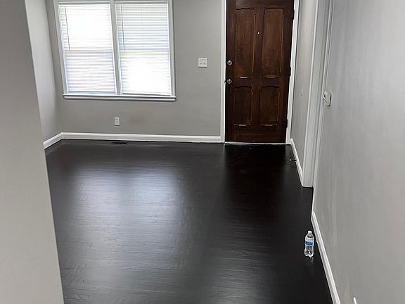 2nd image of 515 E Mills Ave