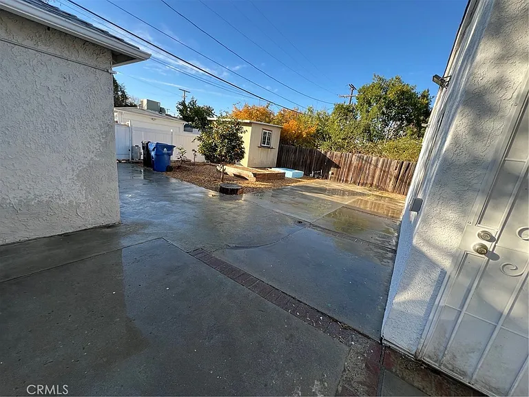 6653 Quakertown Ave — Photo 21