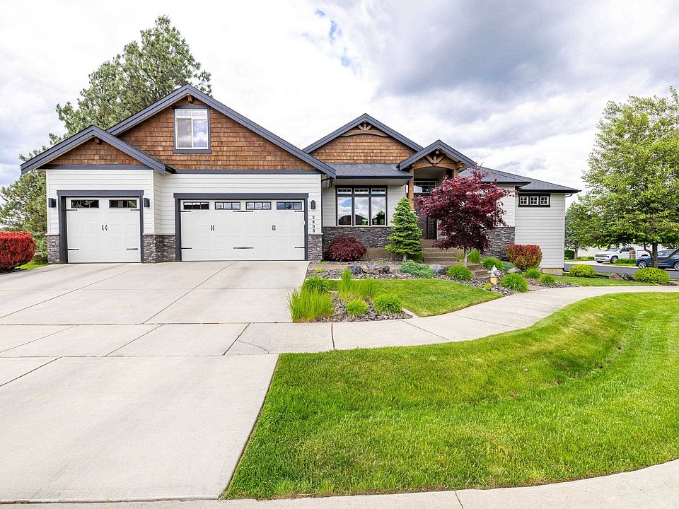 1st image of 2808 W Horizon Ridge Ln
