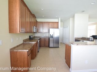 208 Kays Landing Dr, Sanford, FL 32771
