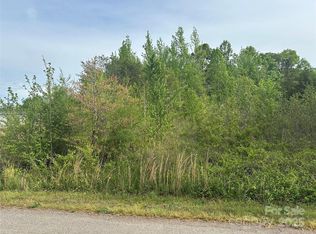 140 Four Andrews Dr, Harmony, NC 28634