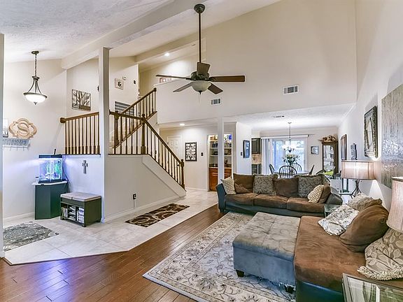 4th image of 3214 Golden Leaf Dr