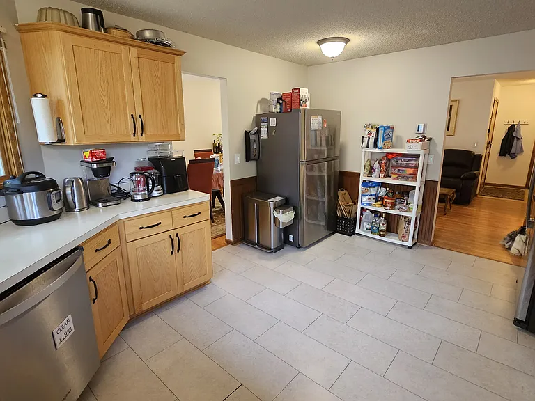 5140 Cottonwood Ln N — Photo 16