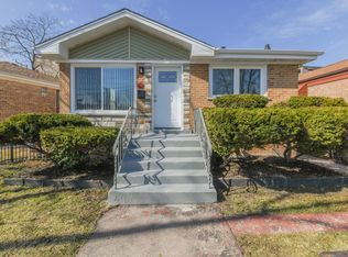 11038 S Eberhart Ave, Chicago, IL
