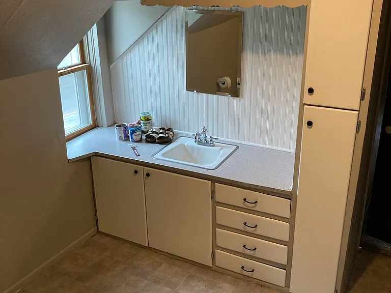 11 E Lasalle Ave — Photo 8