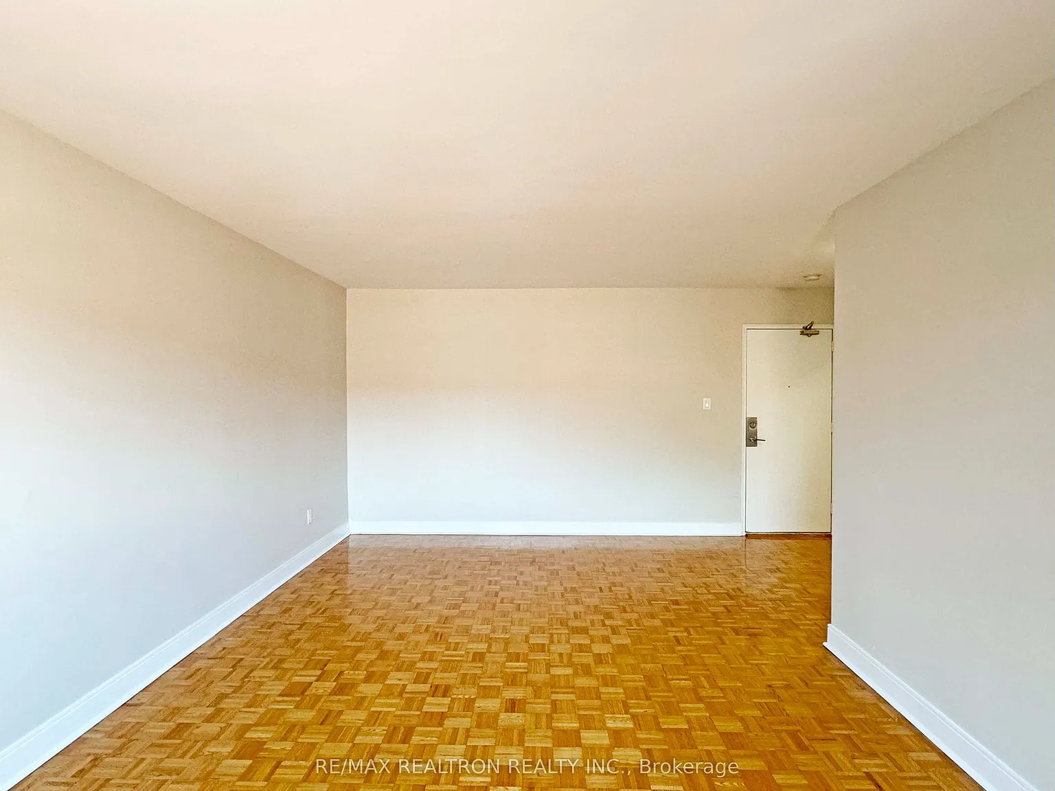Studio, $1,750 — Photo 3