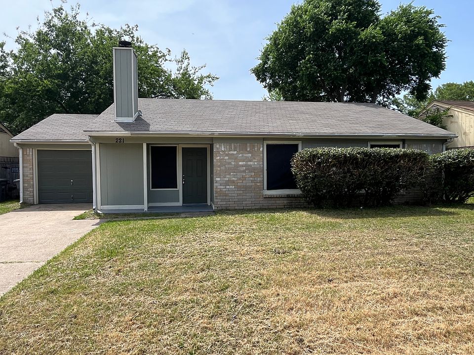 1st image of 221 Prairie Grove Dr