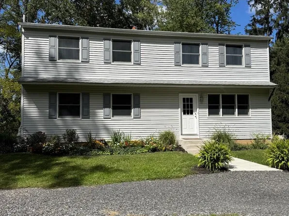 6025 Honey Hollow Rd, Doylestown, PA 18902