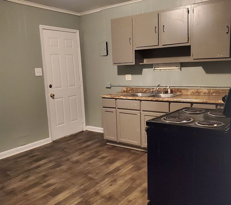 1st image of 2211 Silas Creek Pkwy APT B