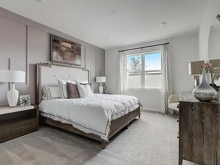 1658 Blue Lagoon Cir — Photo 10