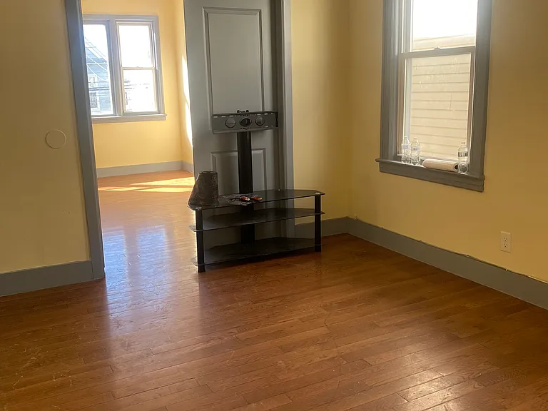 384 Fulton Ave #2 — Photo 6