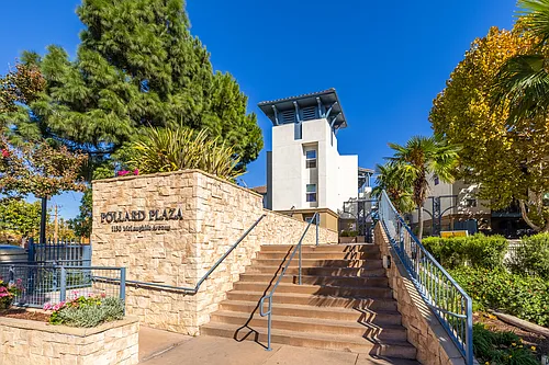 Pollard Plaza Photo 1