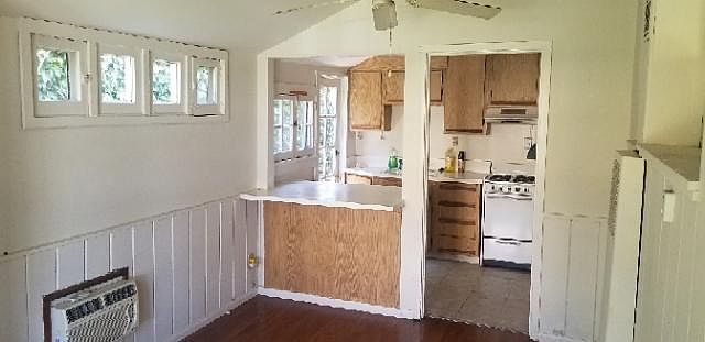 1st image of 4187 Greenbush Ave