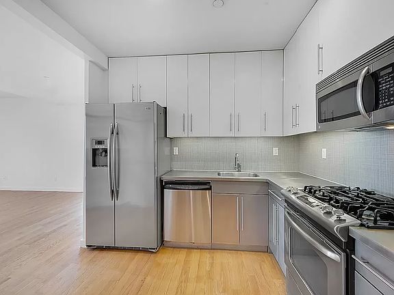 5th image of 38 Delancey St #13A