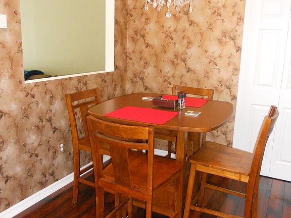 Breakfast Nook in Kitchen