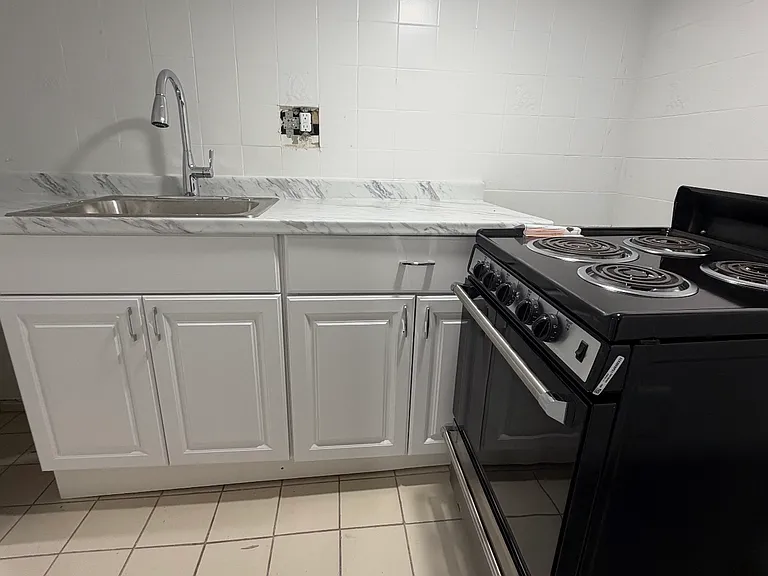 1819 Palisade Pl #B — Photo 3