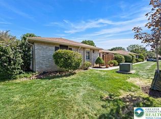 2796 Springhaven Pl, Macungie, PA 18062