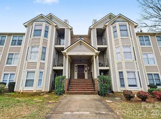 6234 Rosecroft Dr, Charlotte, NC 28215