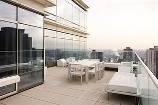 Rented by Compass | media 35