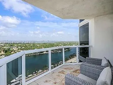 4775 Collins Ave #2105 — Photo 7