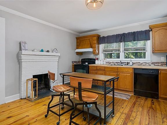5th image of 119 Pearson Rd