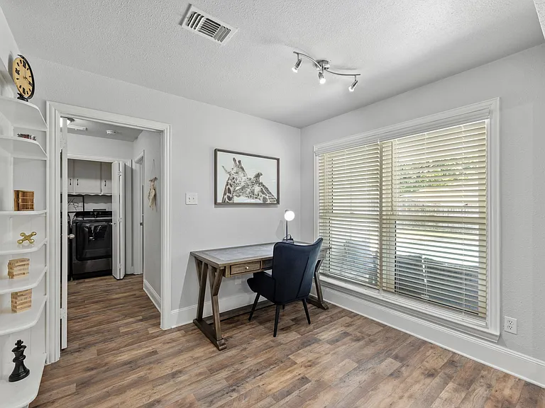 3312 Robinhood Ct — Photo 16