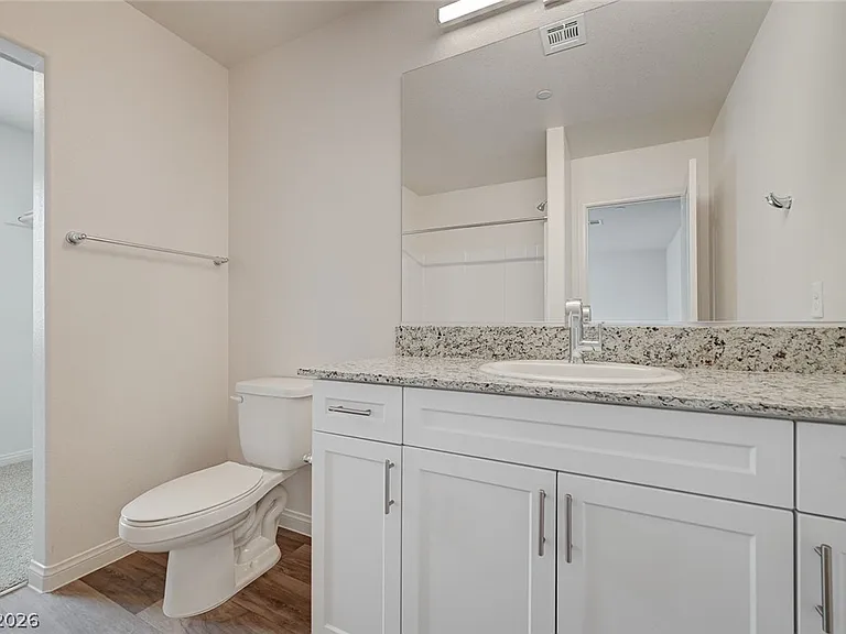 3026 Baltic Green St — Photo 10