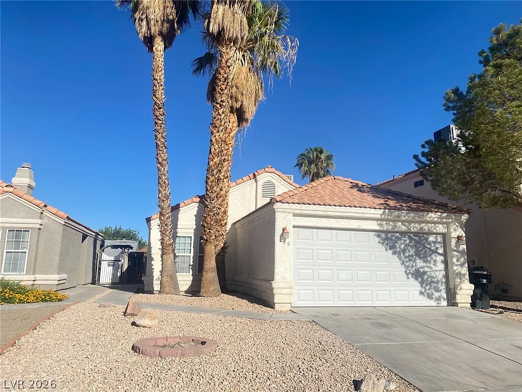 2 bed, 1147 sqft, $1,900 — Photo 2