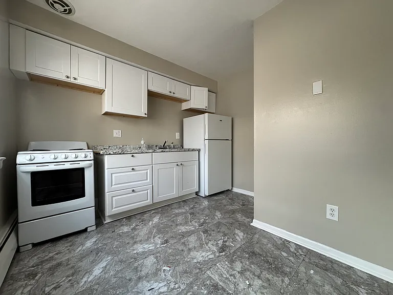 259B Oakville Ave #B-63 — Photo 5