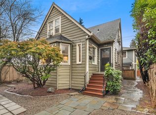 9218 35th Ave SW, Seattle, WA 98126