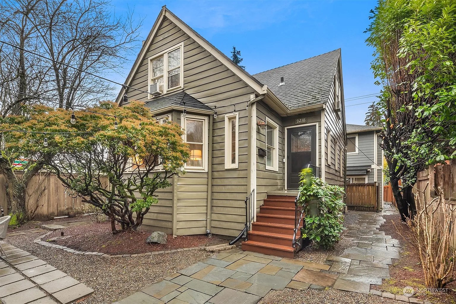 9218 35th Avenue SW photo 1