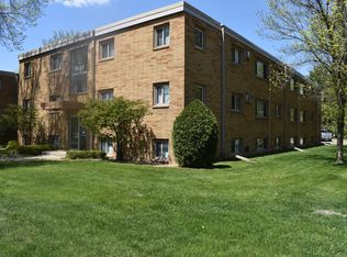 Cobblestone Court, Saint Paul, MN 55119