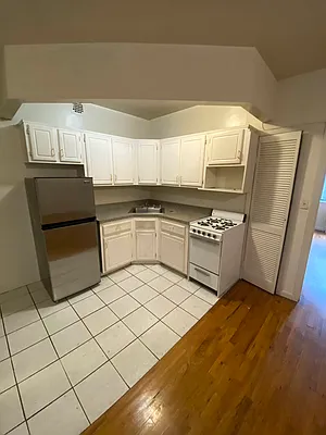 Rented by Oxford Property Group | media 9