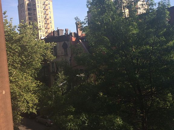 2nd image of 827 Carroll St APT 3