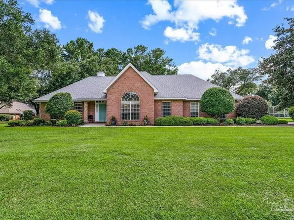 3025 Pine Valley Dr, Pace, FL 32571