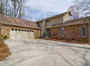 1 Sunrise Point Rd, Lake Wylie, SC 29710