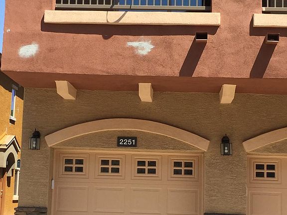 Single Car Garage. Plenty of storage in the garade