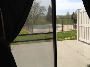 738 Fairway Dr APT 14, Wauseon, OH 43567