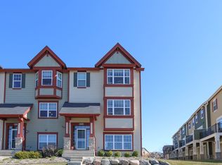 15630 Cobblestone Lake Pkwy, Apple Valley, MN 55124