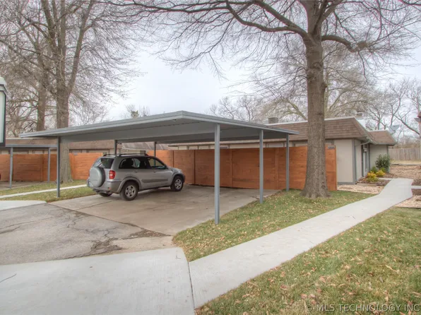 5301 E 32nd Pl, Tulsa, OK 74135
