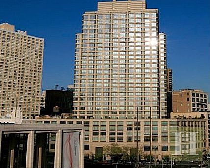 2nd image of 1930 Broadway APT 4E