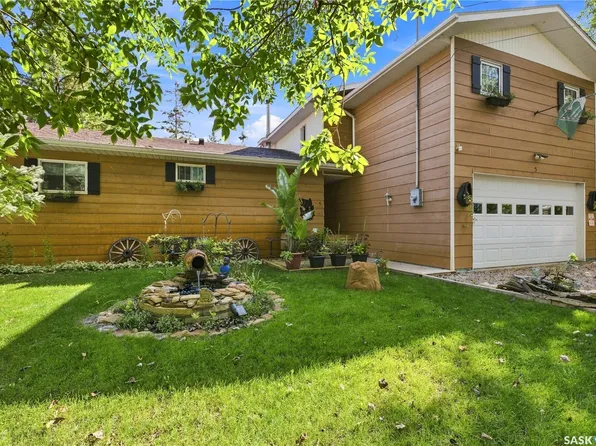 5 Elm Avenue, Grandview Beach, SK S0G 1C0