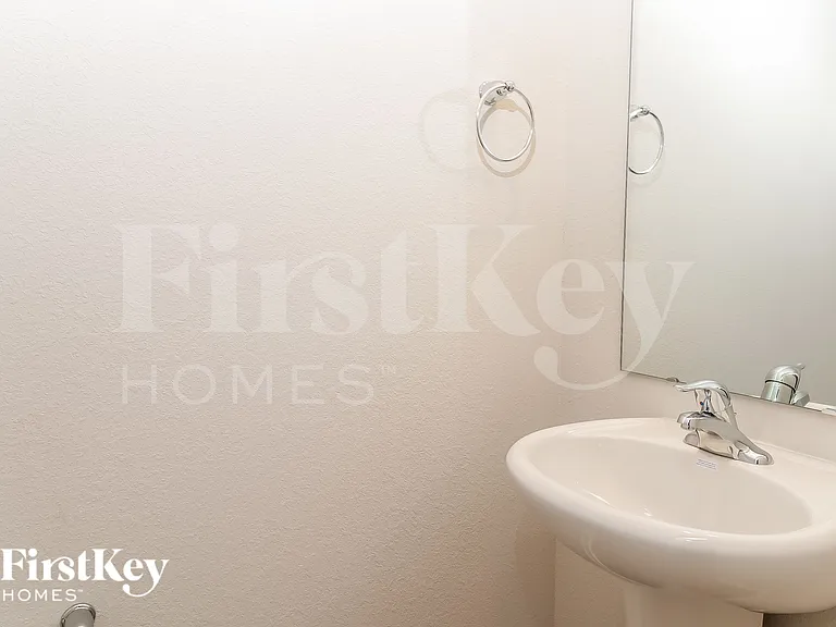 3040 Crescent Lake Ln — Photo 15
