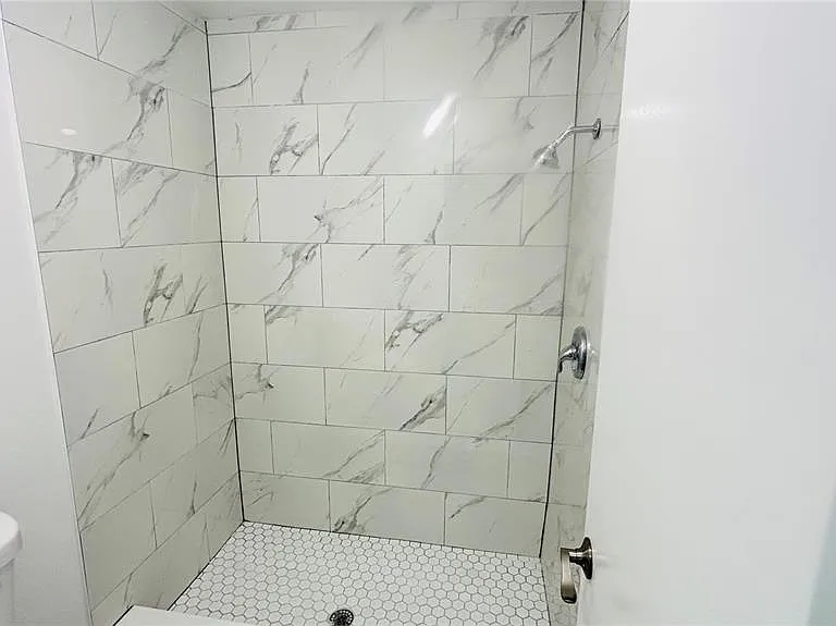 12121 Augusta Woods Cir — Photo 14