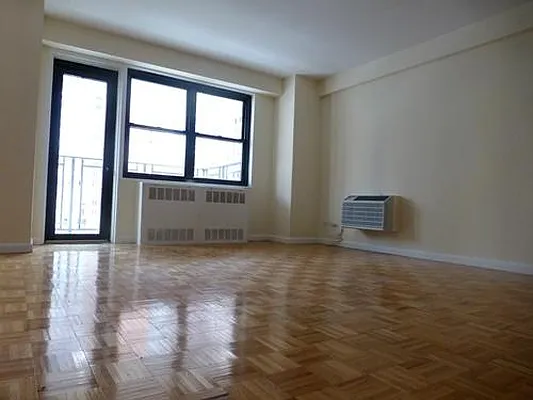 Rented by Keller Williams NYC | media 21