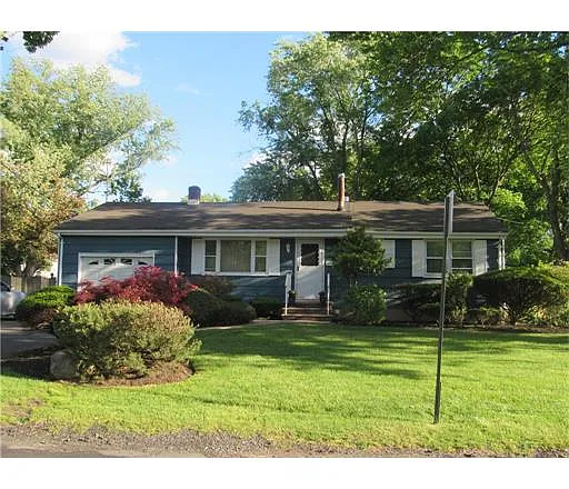 1475 Cedarwood Dr photo 1