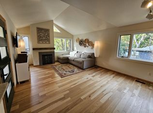 808 Jones Dr, Ann Arbor, MI 48105