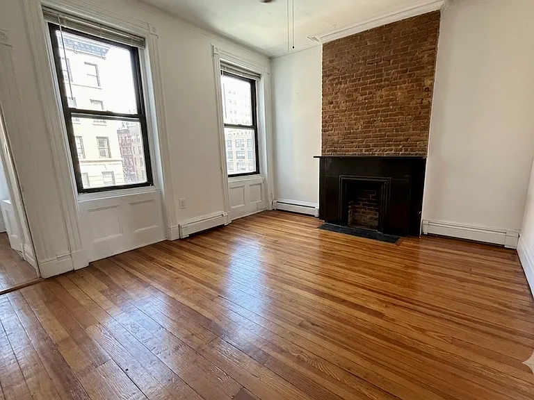 104 14th St #7 — Photo 4