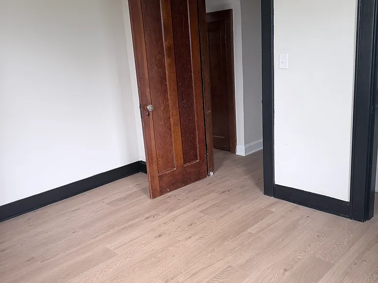 785 Thurman Ave — Photo 11